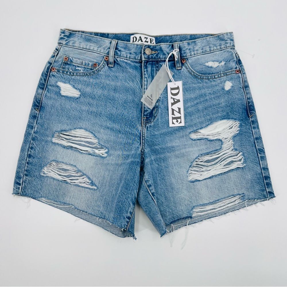 Nwt Daze Short Denim High Rise Distressed Size 29